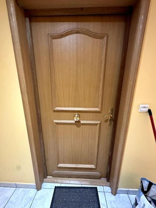 Appartement Cosy Avec Balcon Et Piscine Besançon Esterno foto